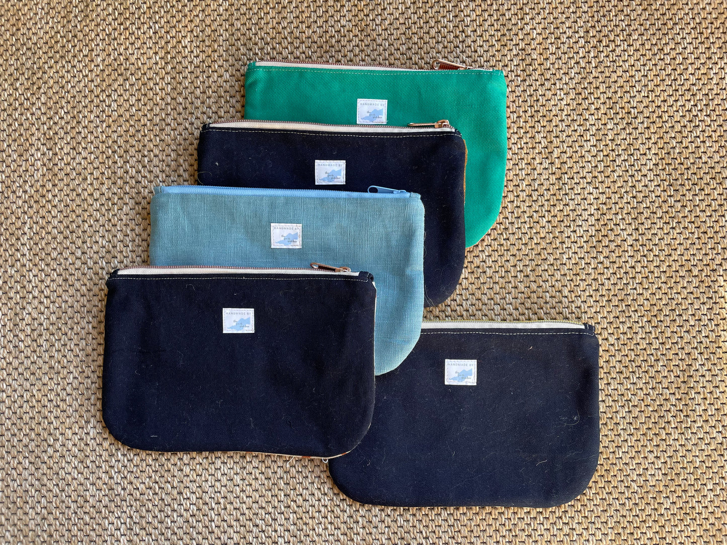 Curved corner zipper pouch.